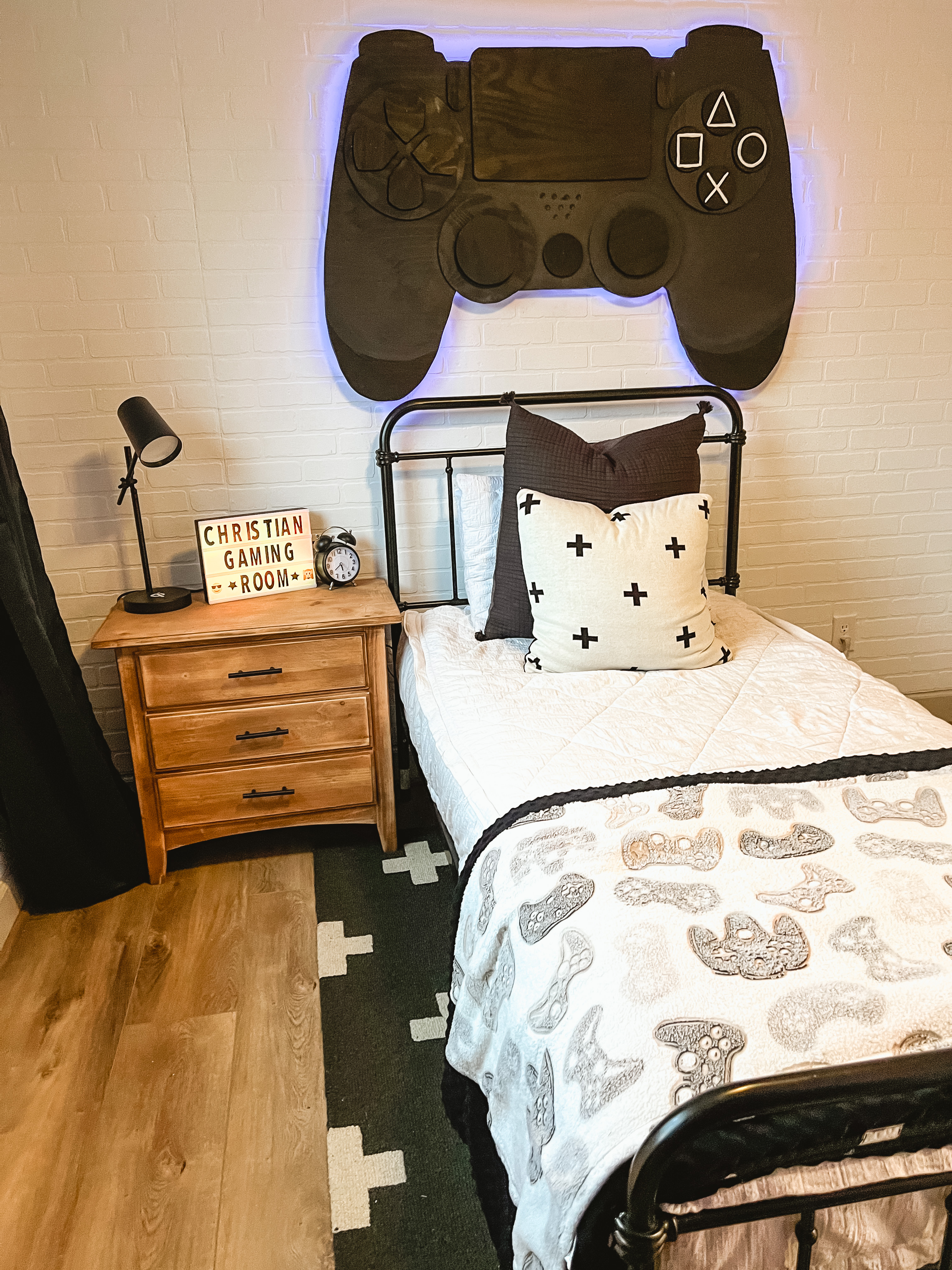 5 Bedroom Gaming Room Ideas