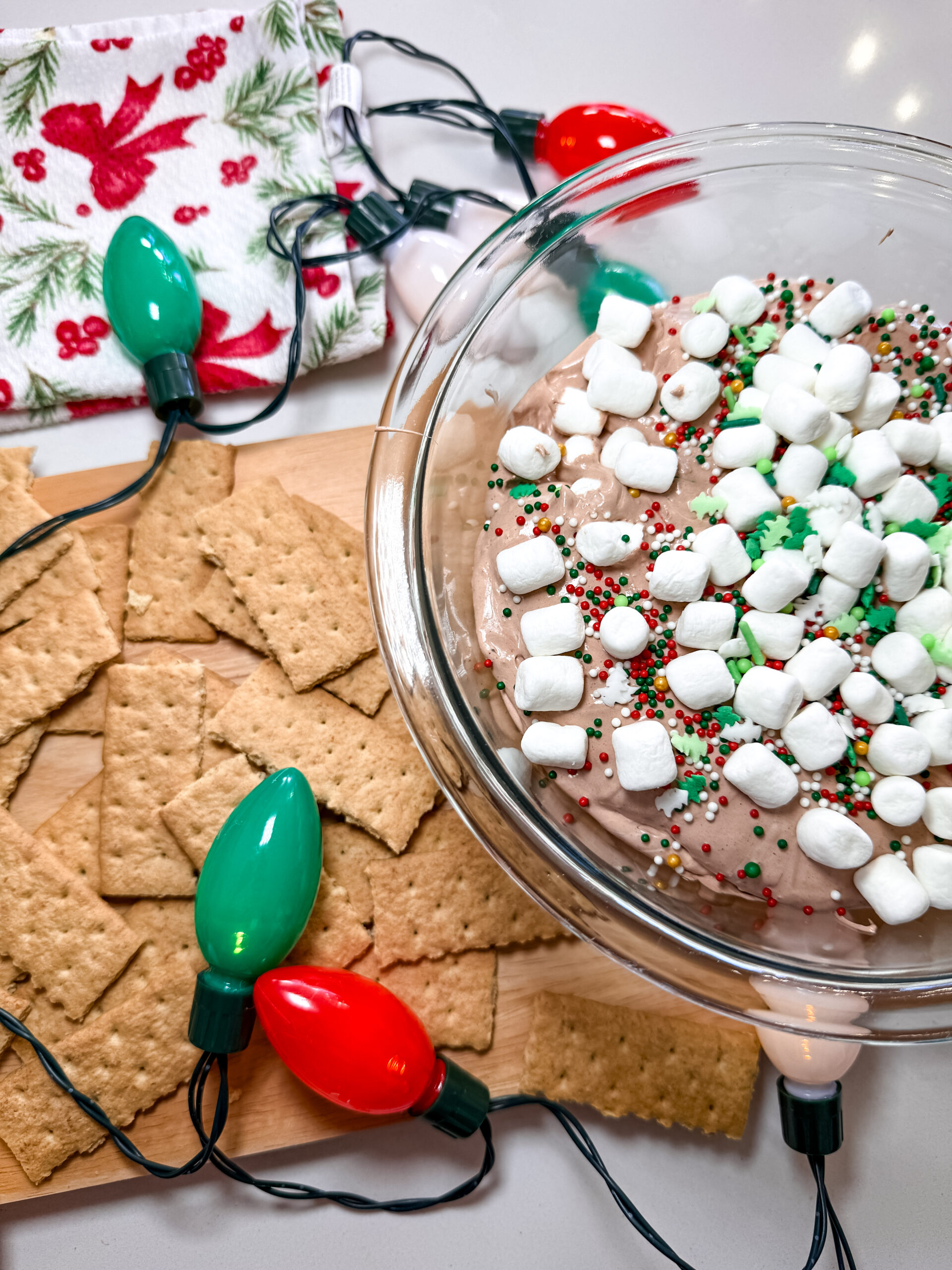 No-Bake Hot Cocoa Dip: A Sweet and Easy Holiday Recipe