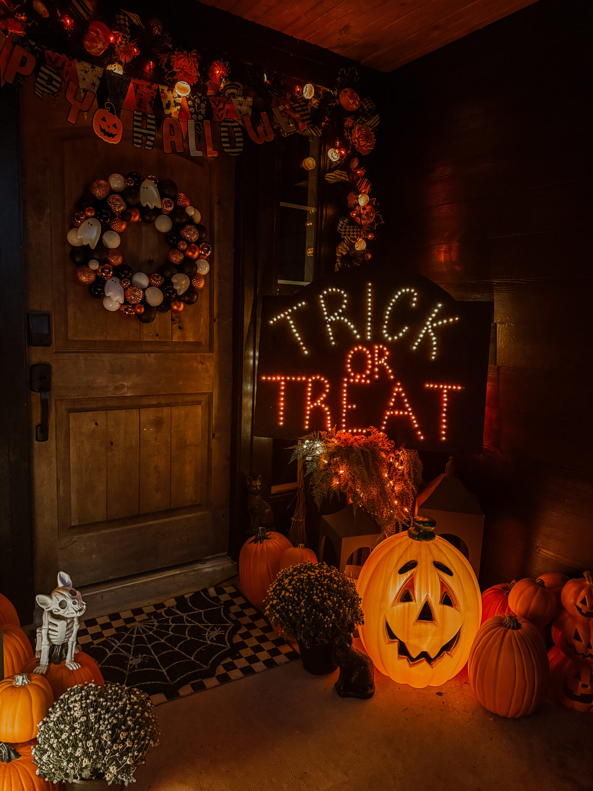 DIY HALLOWEEN LIGHT BRIGHT SIGN