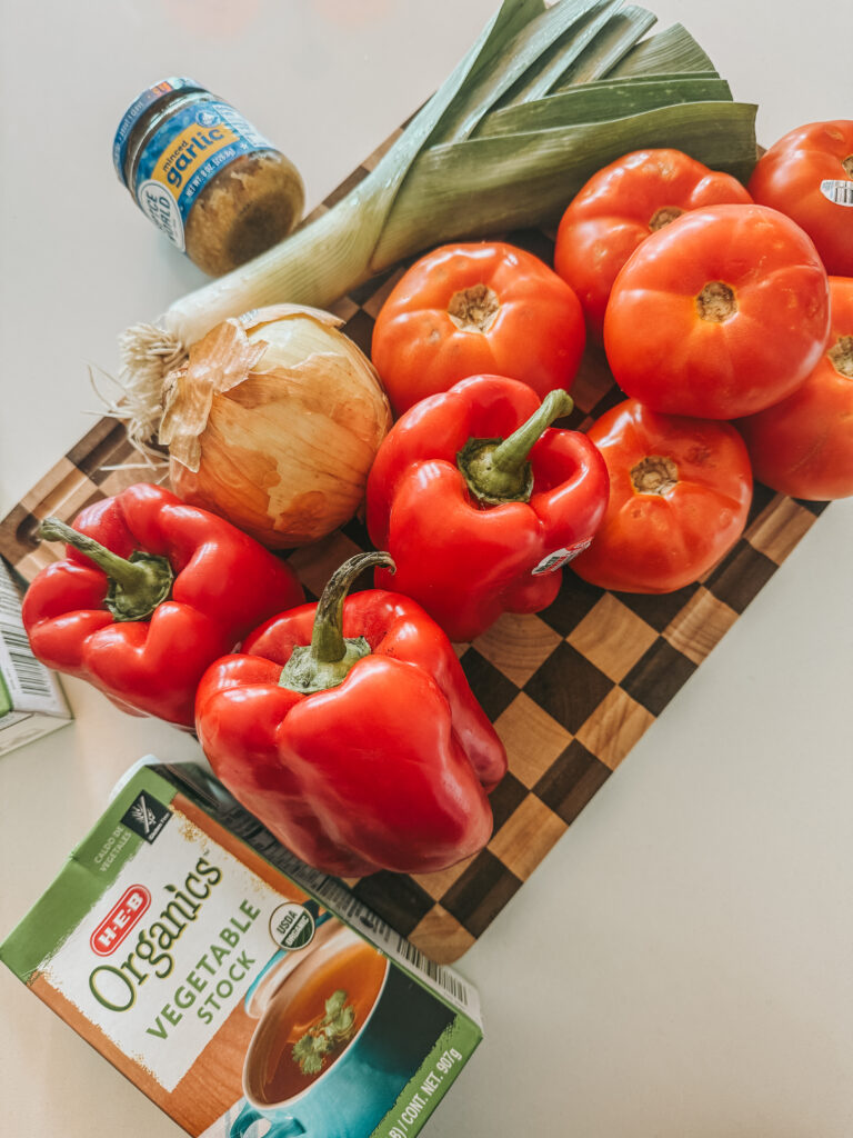 Soup-er Saturday: Creamy Roasted Red Pepper Ravioli Soup