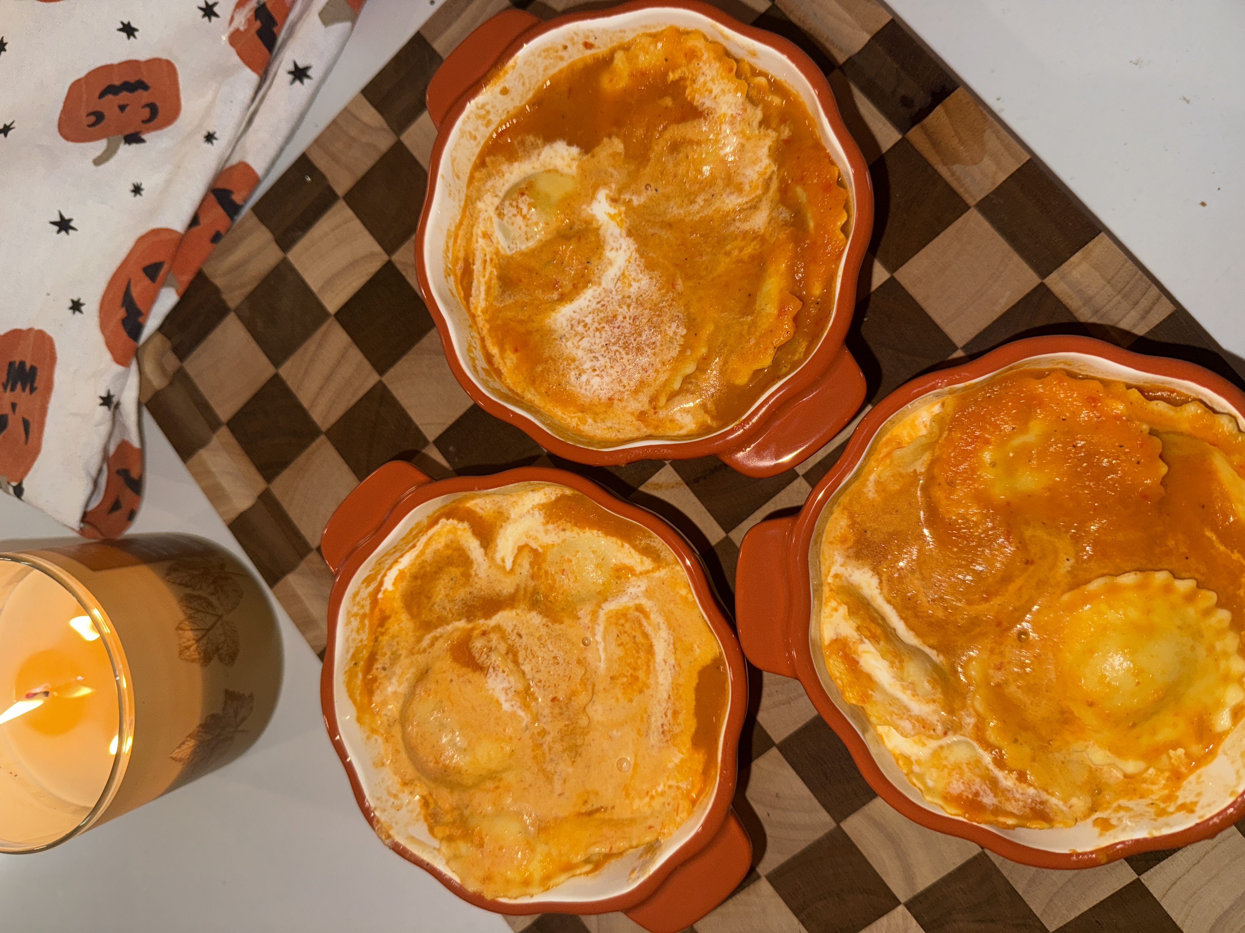 Soup-er Saturday: Creamy Roasted Red Pepper Ravioli Soup