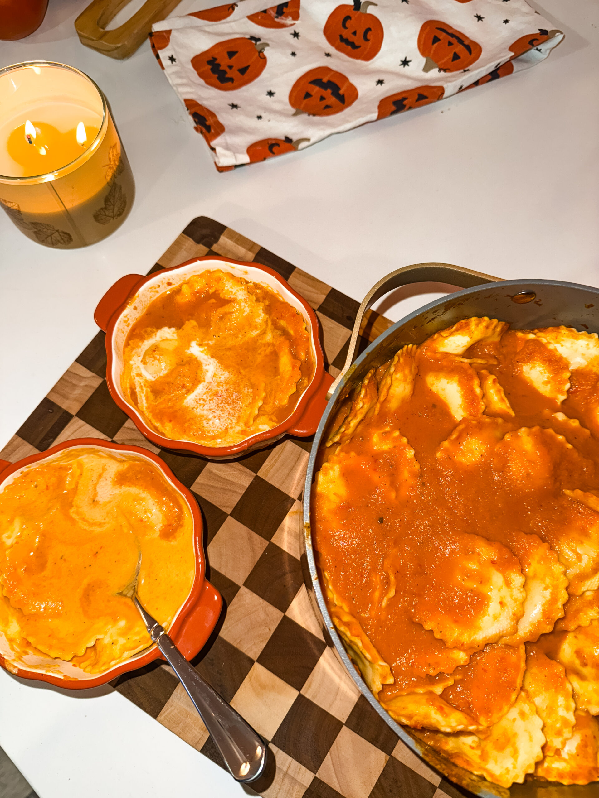 Soup-er Saturday: Creamy Roasted Red Pepper Ravioli Soup