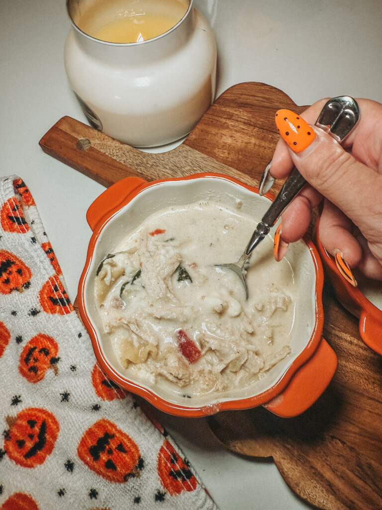 creamy white lasagna soup