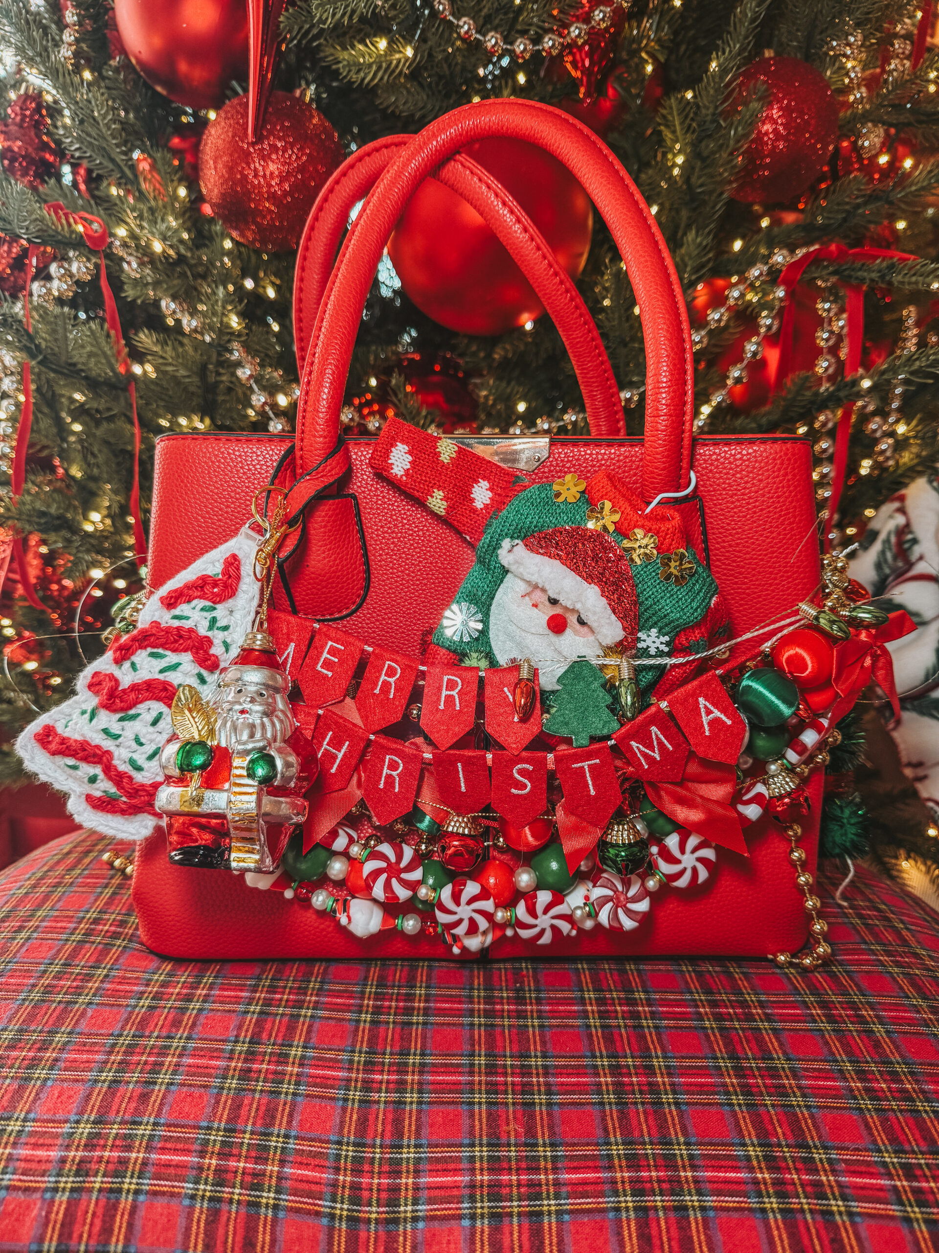 DIY Christmas Bag Charms: A Festive and Easy Accessory